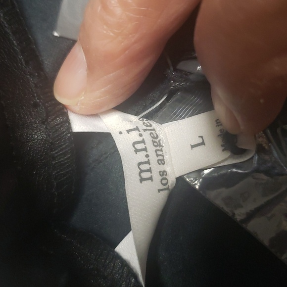 NWT Silvia Wide Legged Black Leather Flared Pants Women's Size L. - Picture 6 of 10